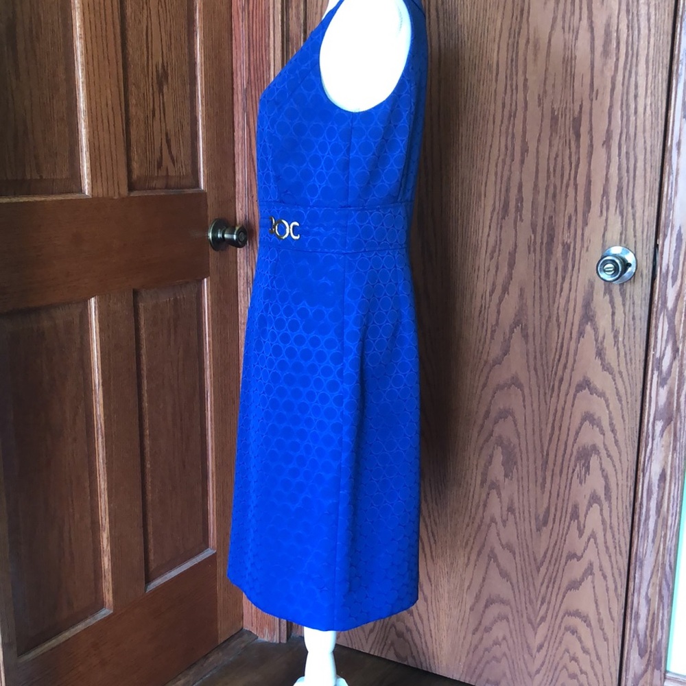 Tahari Sheath Dress - Picture 7 of 11
